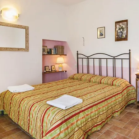 Apartment Zafferano 2 San Gimignano